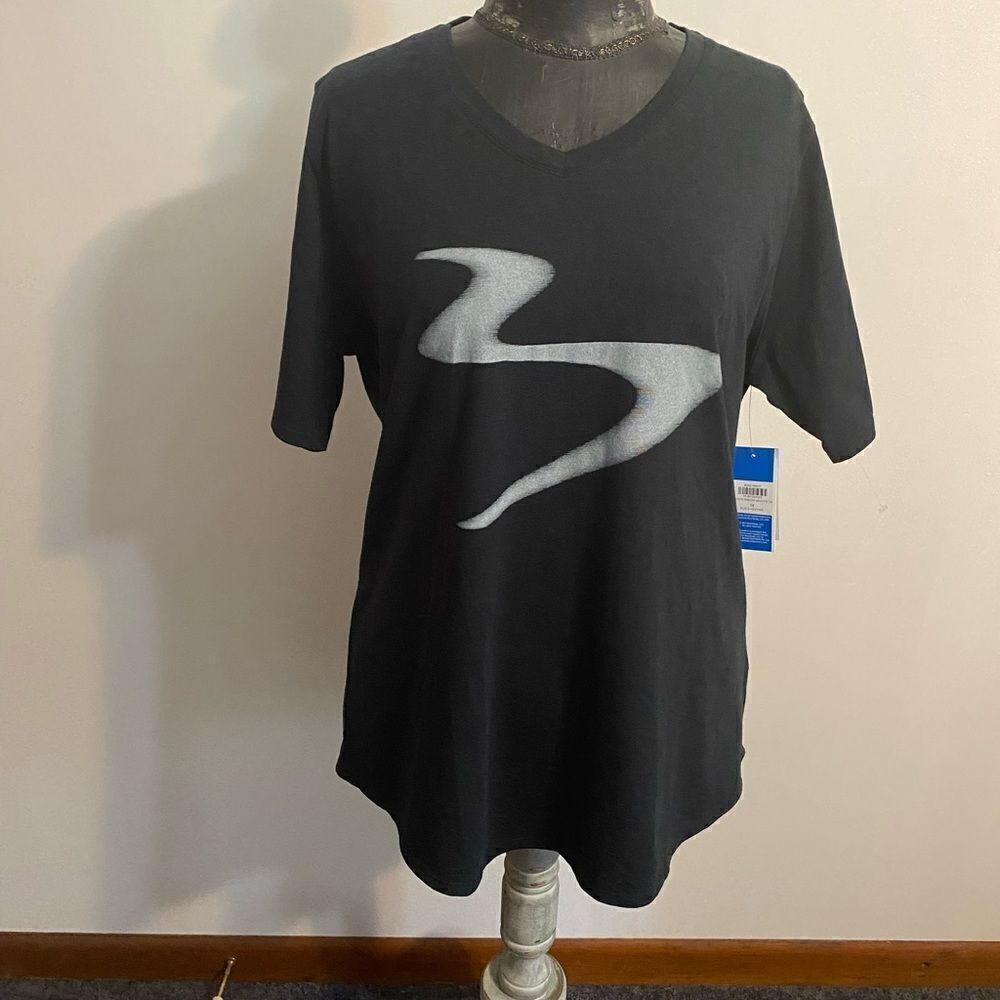 Beachbody Women’s Black Heather Trailbend Wave tee, size 1X